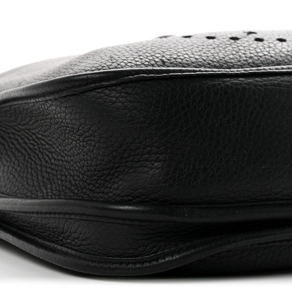 Taurillon Clemence Evelyne III PM Black