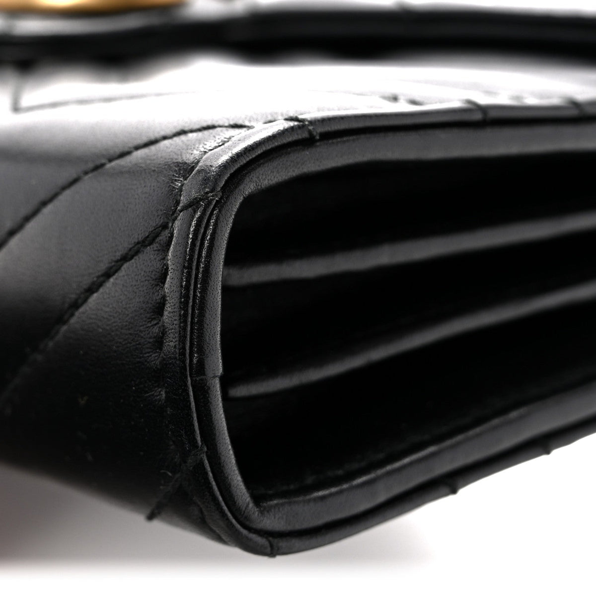 Calfskin Matelasse GG Marmont Chain Wallet Black