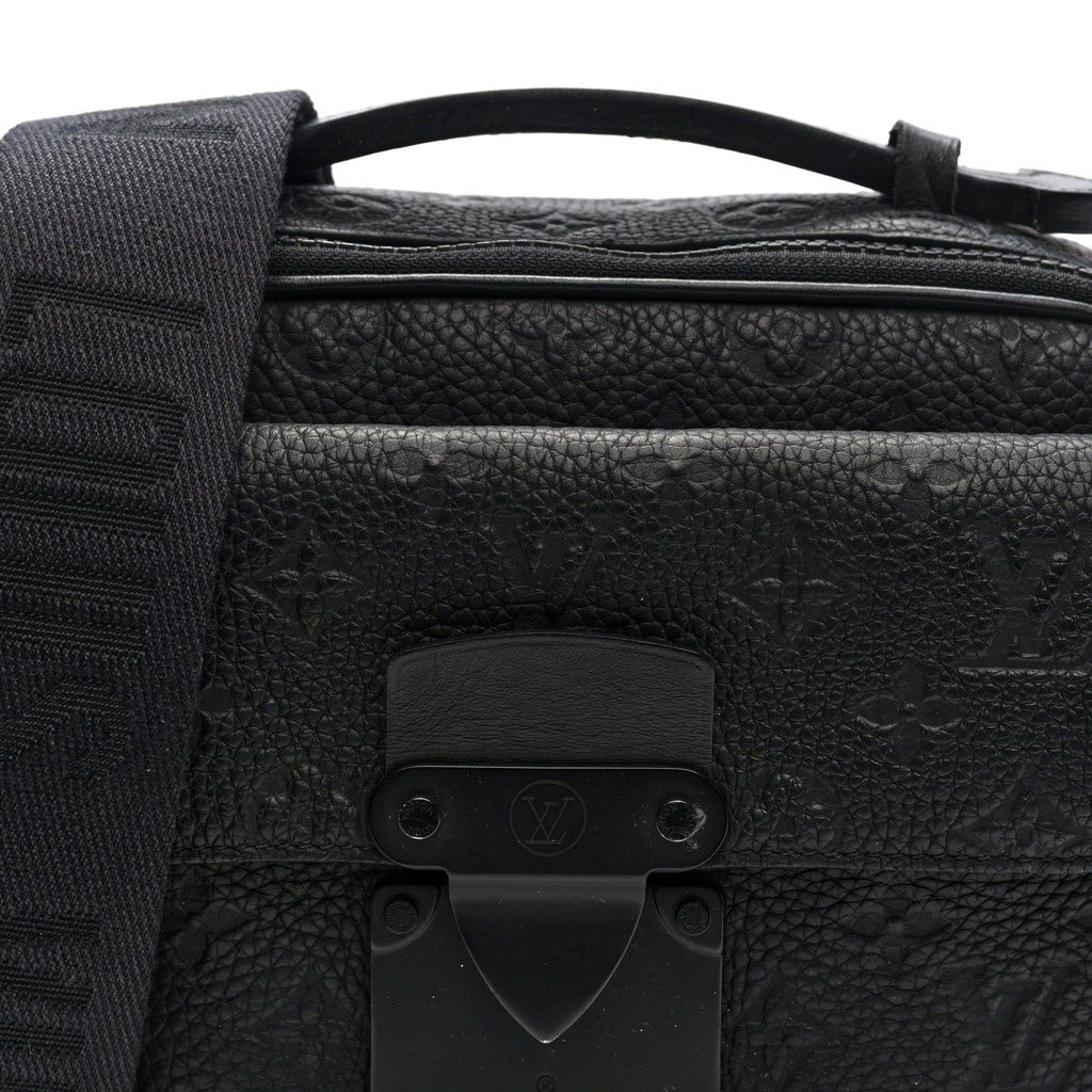 Taurillon Monogram S Lock Messenger Black