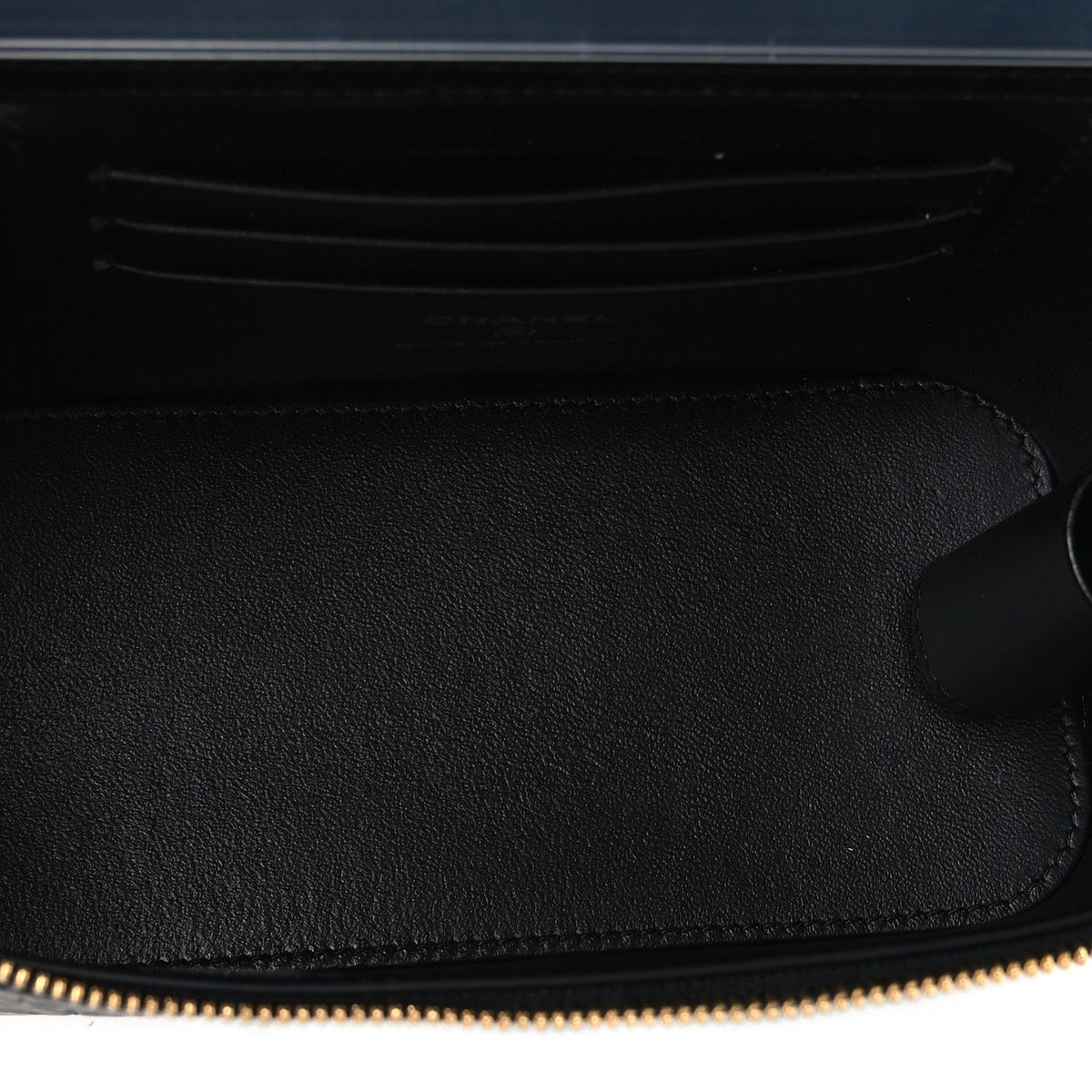 Calfskin Crocodile Embossed Crococo Small Top Handle Vanity Case With Chain Black
