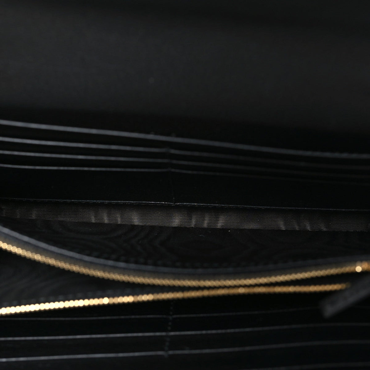 Roxy Calfskin Blondie Continental Chain Wallet Black