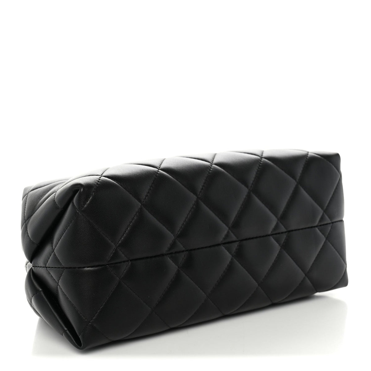 Lambskin Quilted Clutch With Chain Black