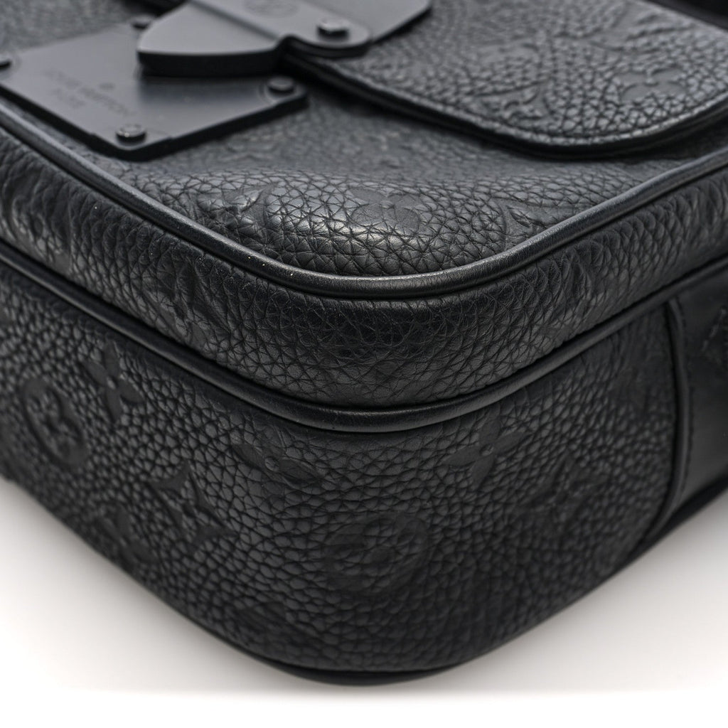 Taurillon Monogram S Lock Messenger Black