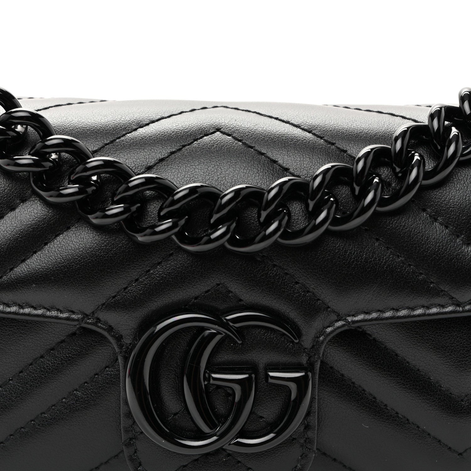 Calfskin Matelasse Monochrome GG Marmont Chain Belt Bag Black