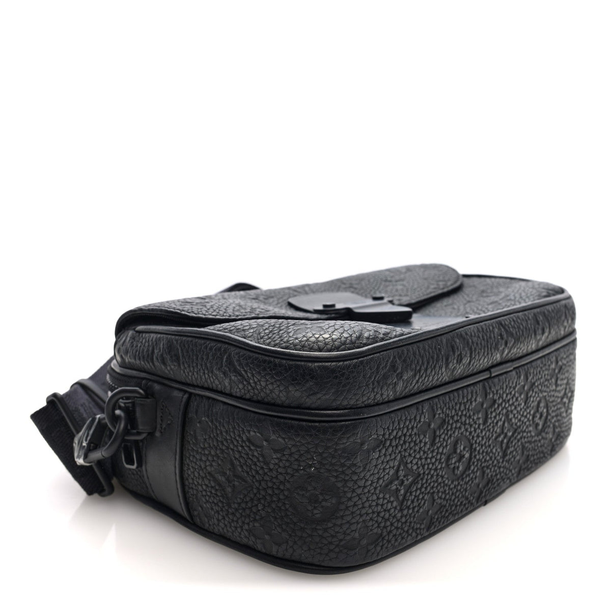 Taurillon Monogram S Lock Messenger Black