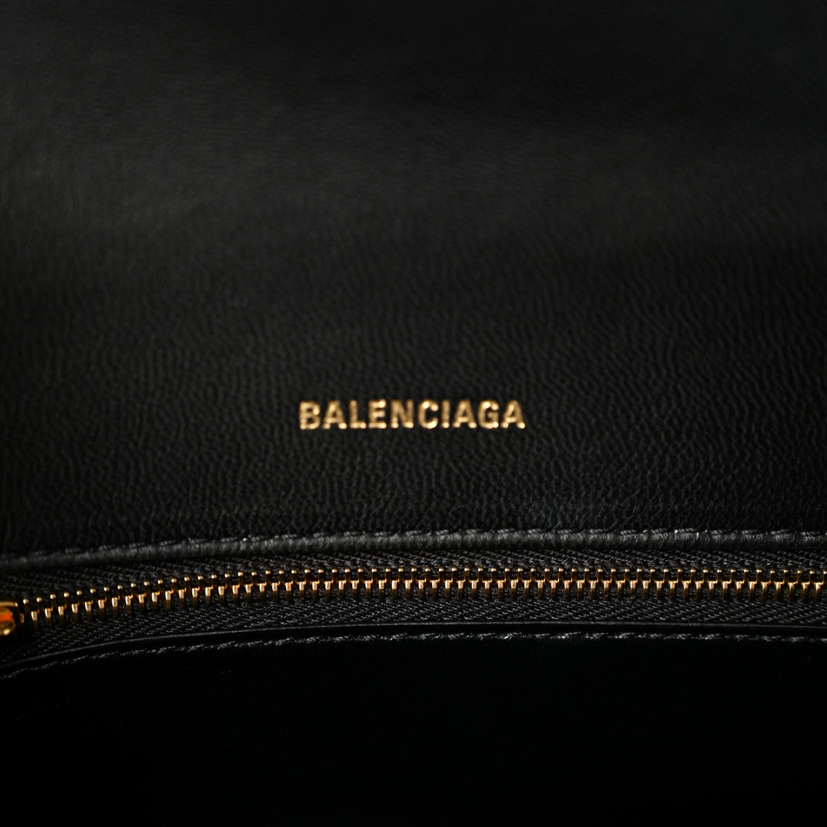 Shiny Box Calfskin Small Hourglass Top Handle Bag Black