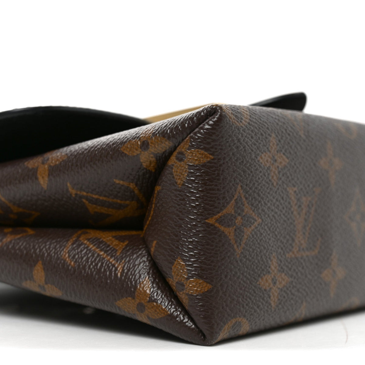 Monogram Locky BB Black