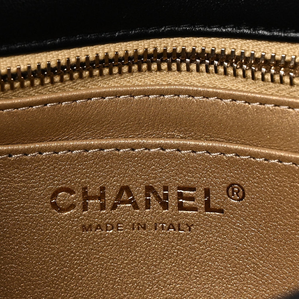 Lambskin Quilted Mini Rectangular Pearl Crush Flap Black