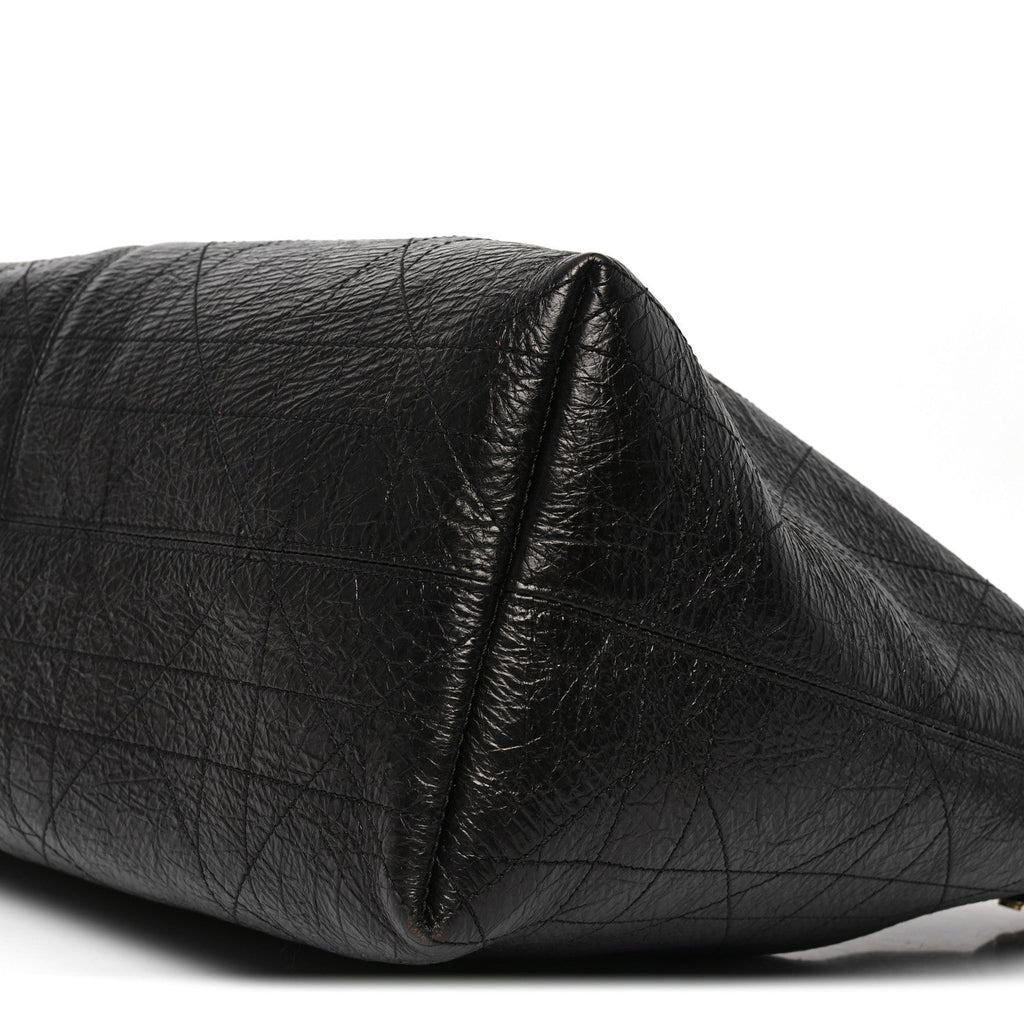 Crinkled Calfskin Macrocannage Large Voyage Bag Black