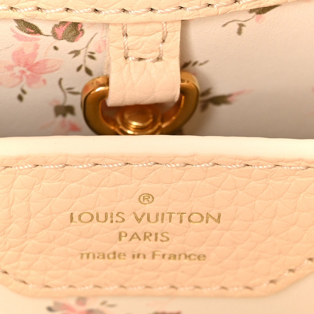 Taurillon Bloom Capucines BB Powder Beige