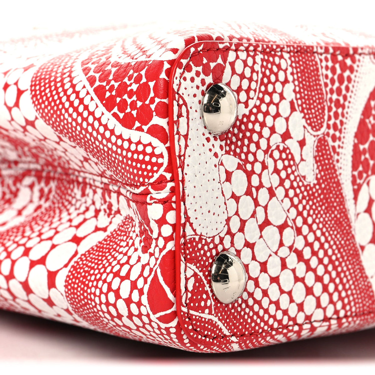 LV X YK Taurillon Psychedelic Flower Capucines BB Rouge