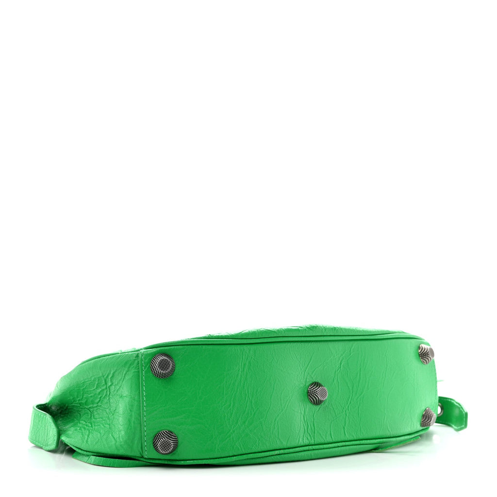 Agneau Arena Small Le Cagole Shoulder Bag Vivid Green
