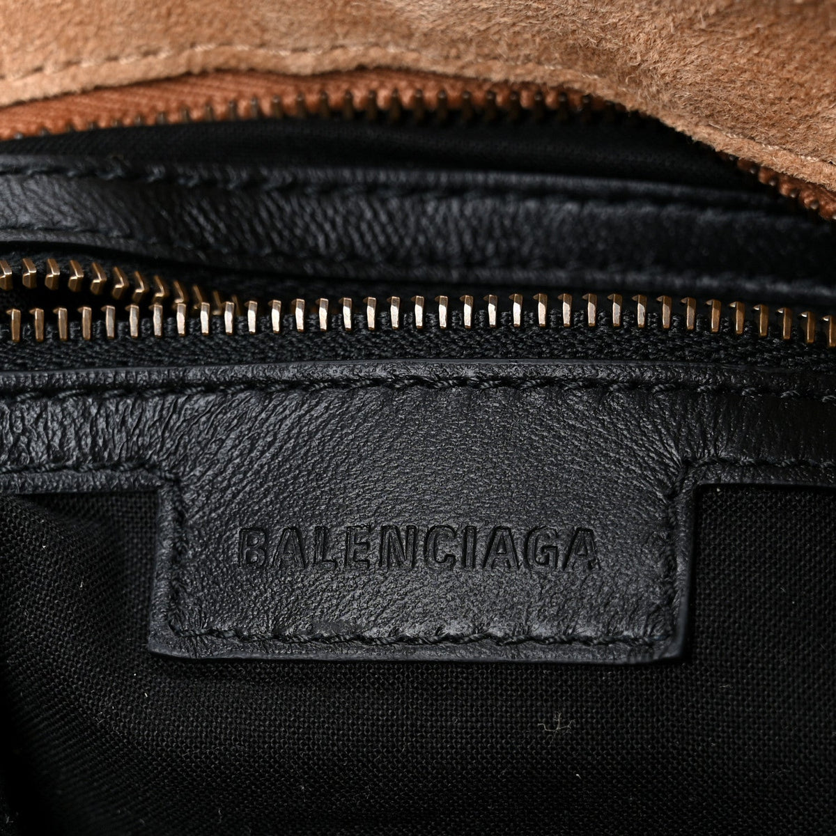 Waxed Suede Calfskin Classic Hardware Medium Le City Camel