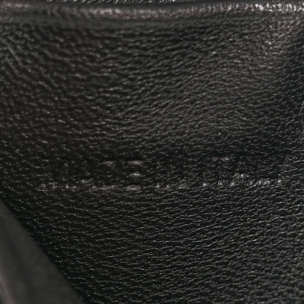 Grained Calfskin Graffiti BB Chain Wallet Black Bleu Violet