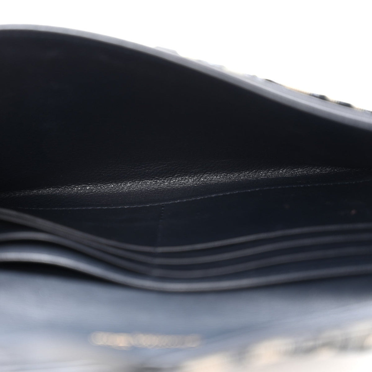 Oblique Saddle Chain Long Wallet Blue