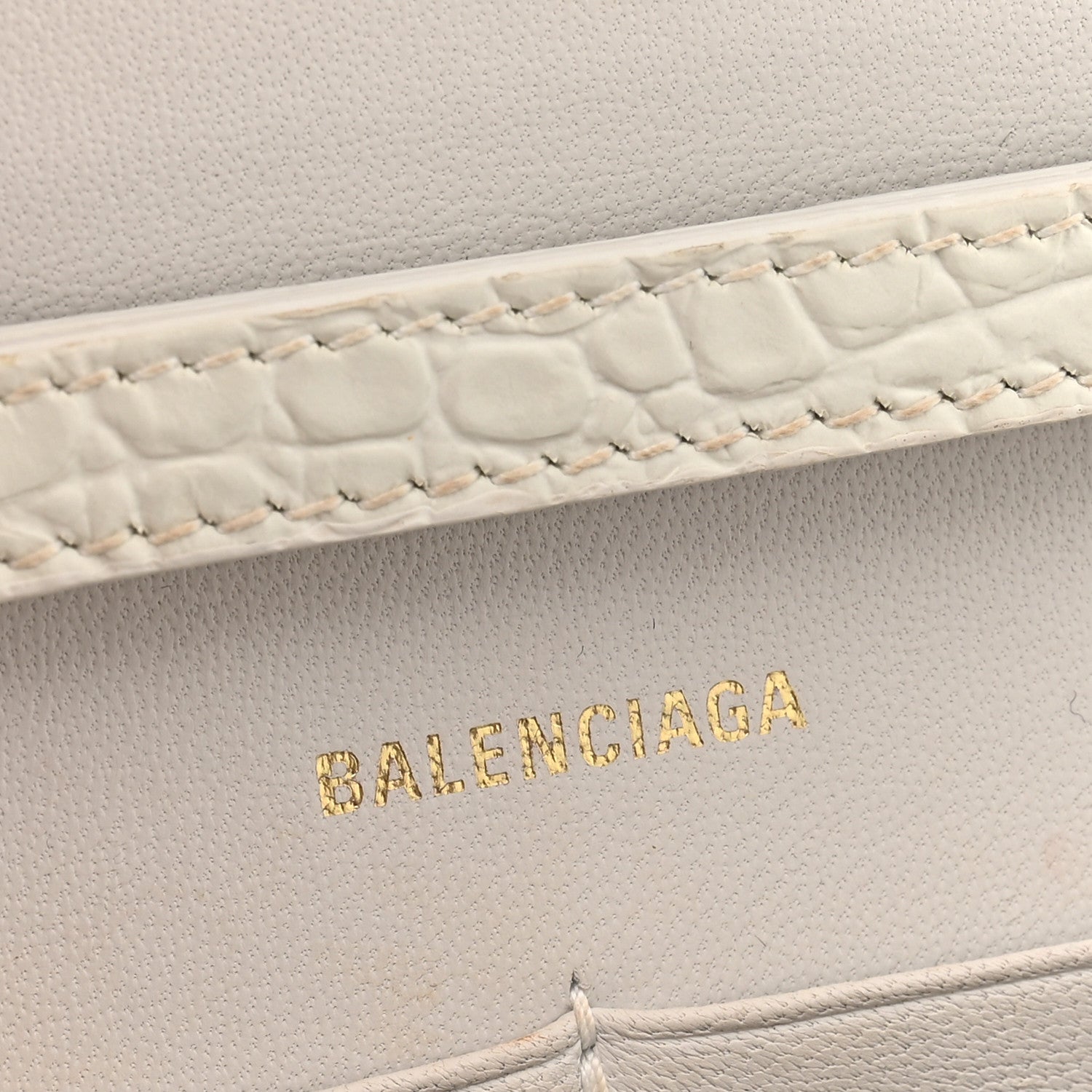 Shiny Calfskin Crocodile Embossed Hourglass Chain Bag White