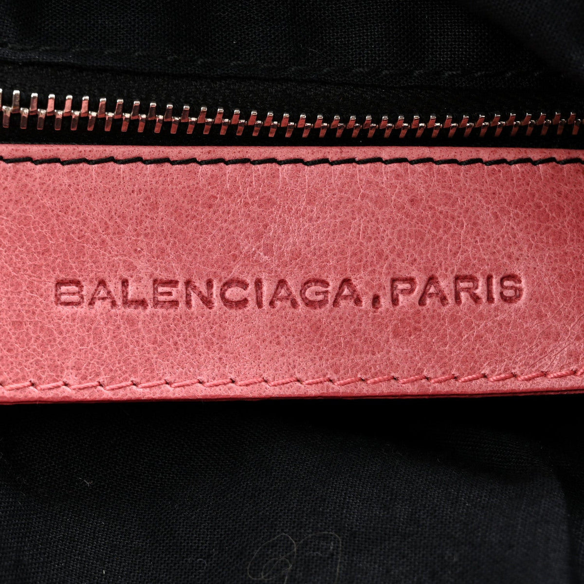 Agneau Giant 21 Silver Hardware Pompon Framboise