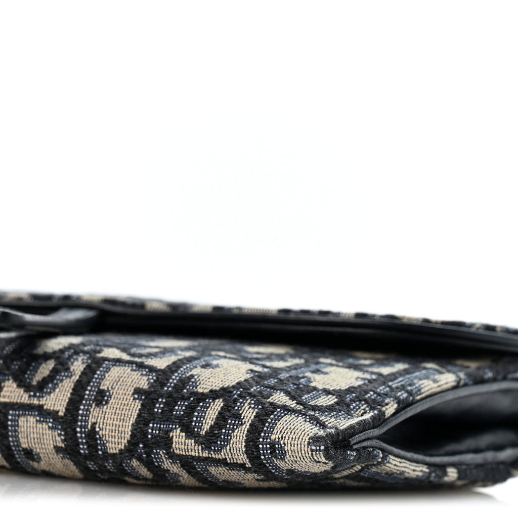Oblique Small Saddle Chain Pouch Blue