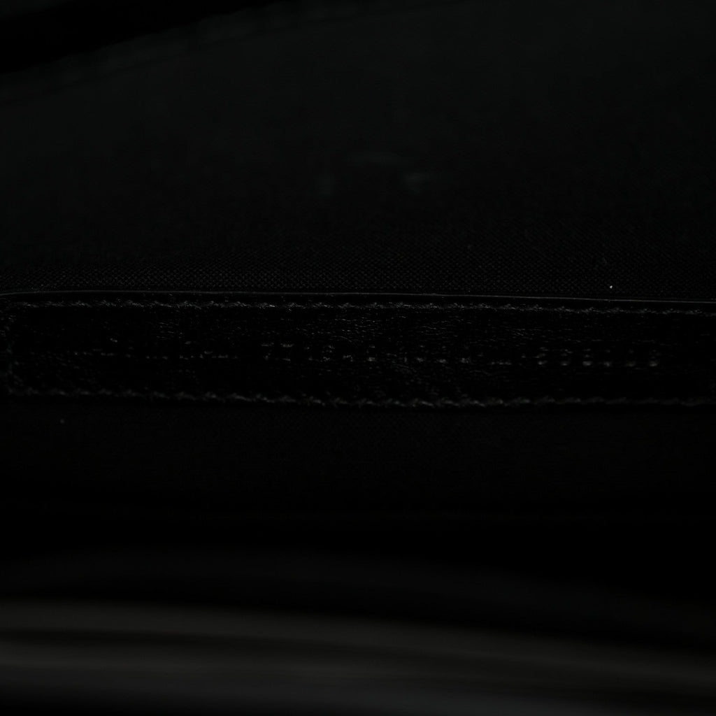 Agneau Arena Monochrome Small Le Cagole Sling Bag Black