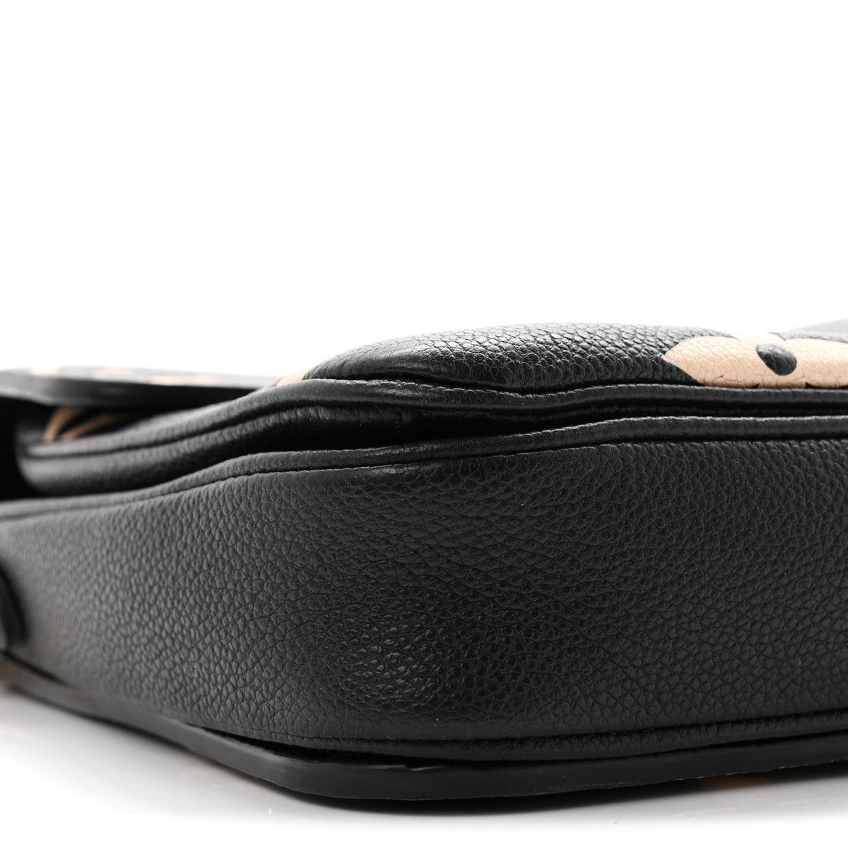 Empreinte Monogram Giant Pochette Metis Black Beige