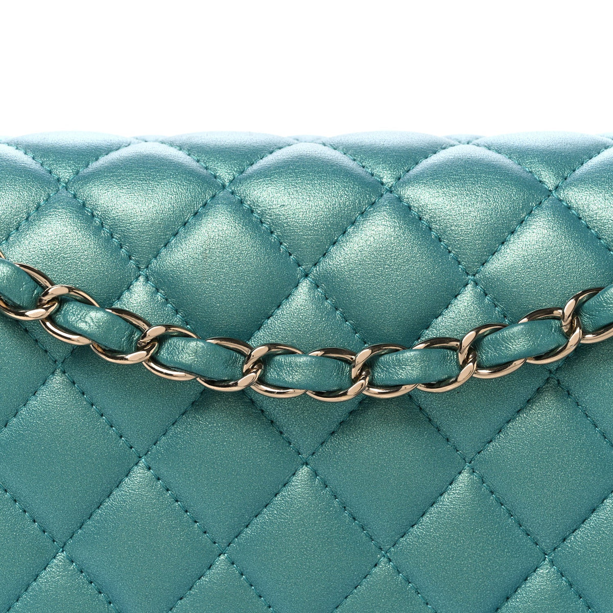 Iridescent Caviar Quilted Medium Double Flap Green