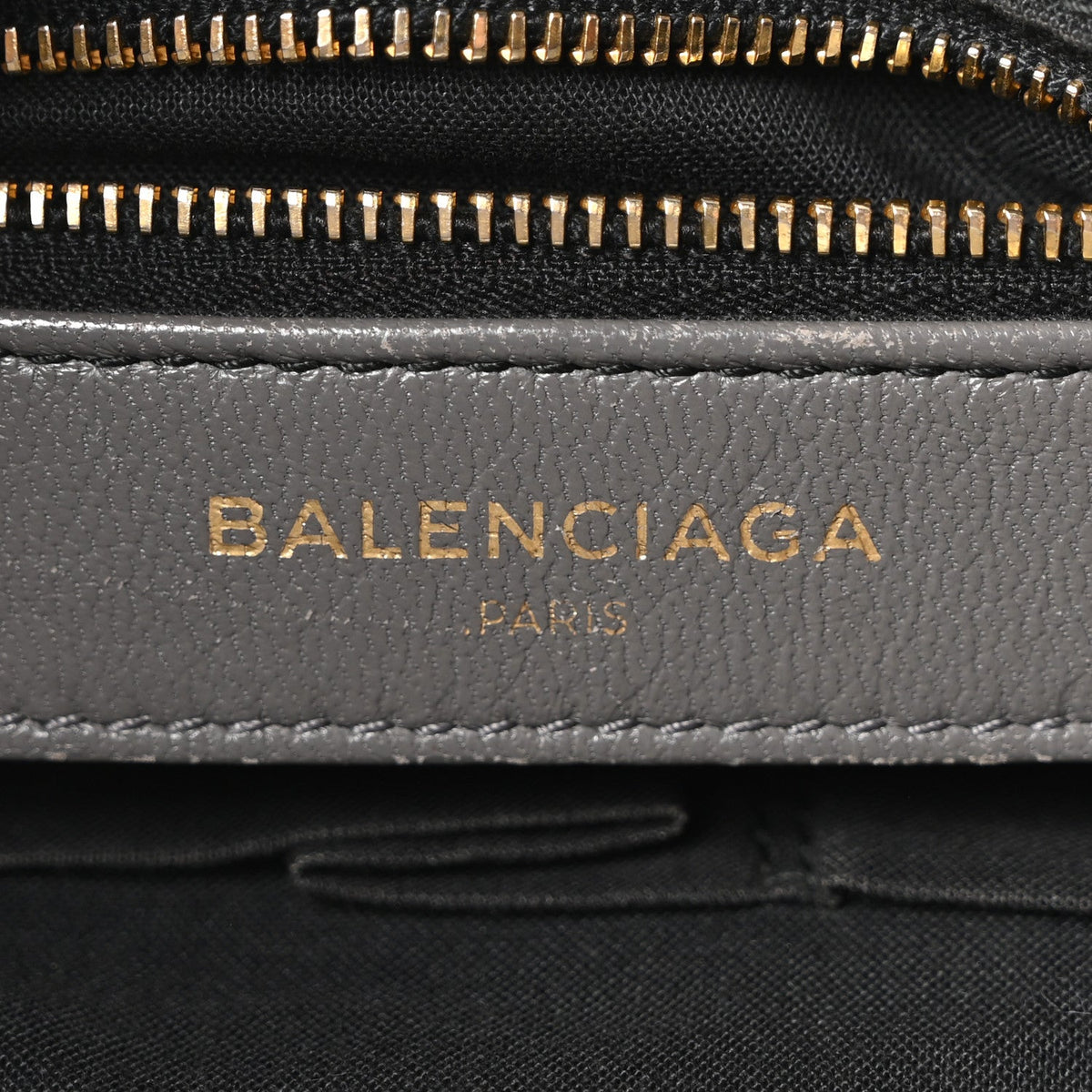 Chevre Gold Metallic Edge Hardware City Gris Acier