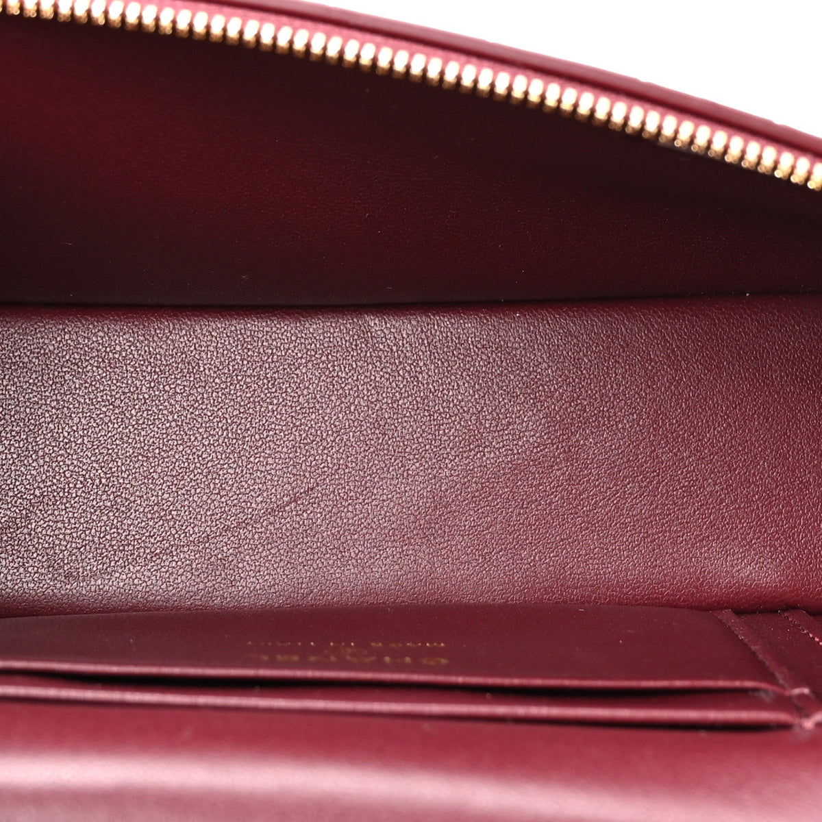 Calfskin Crocodile Embossed Crococo Exoticoco Vanity With Chain Dark Burgundy