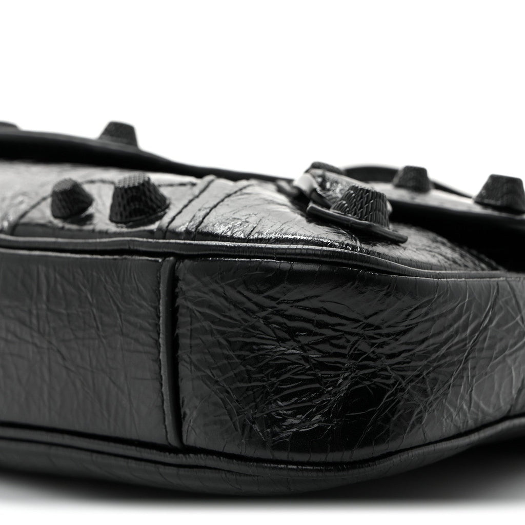 Agneau Arena Monochrome Small Le Cagole Sling Bag Black