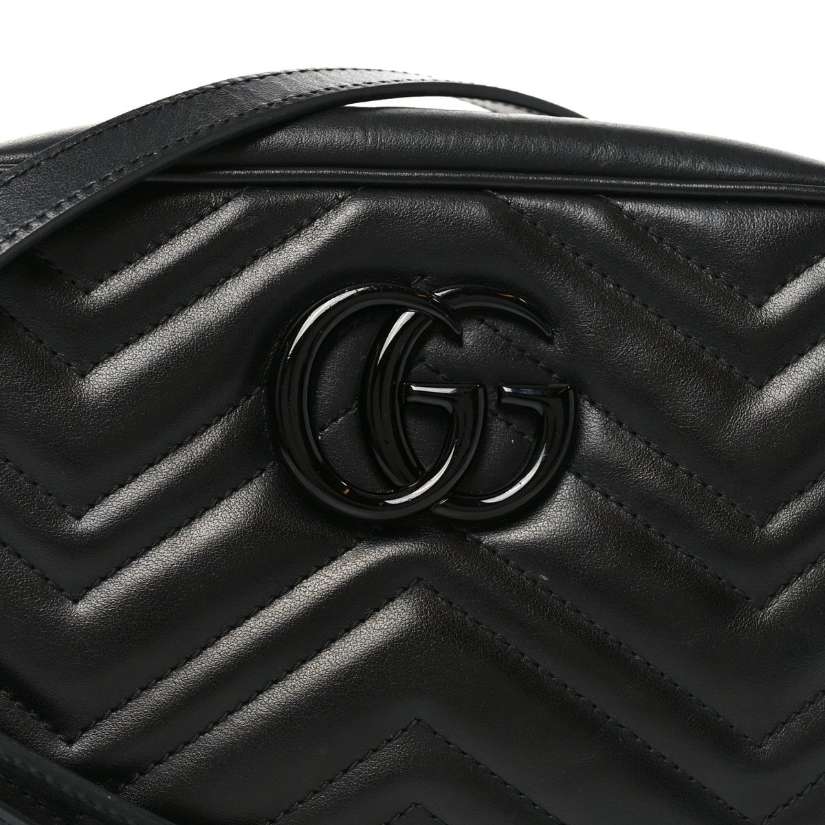 Calfskin Matelasse Monochrome Small GG Marmont Chain Shoulder Bag Black