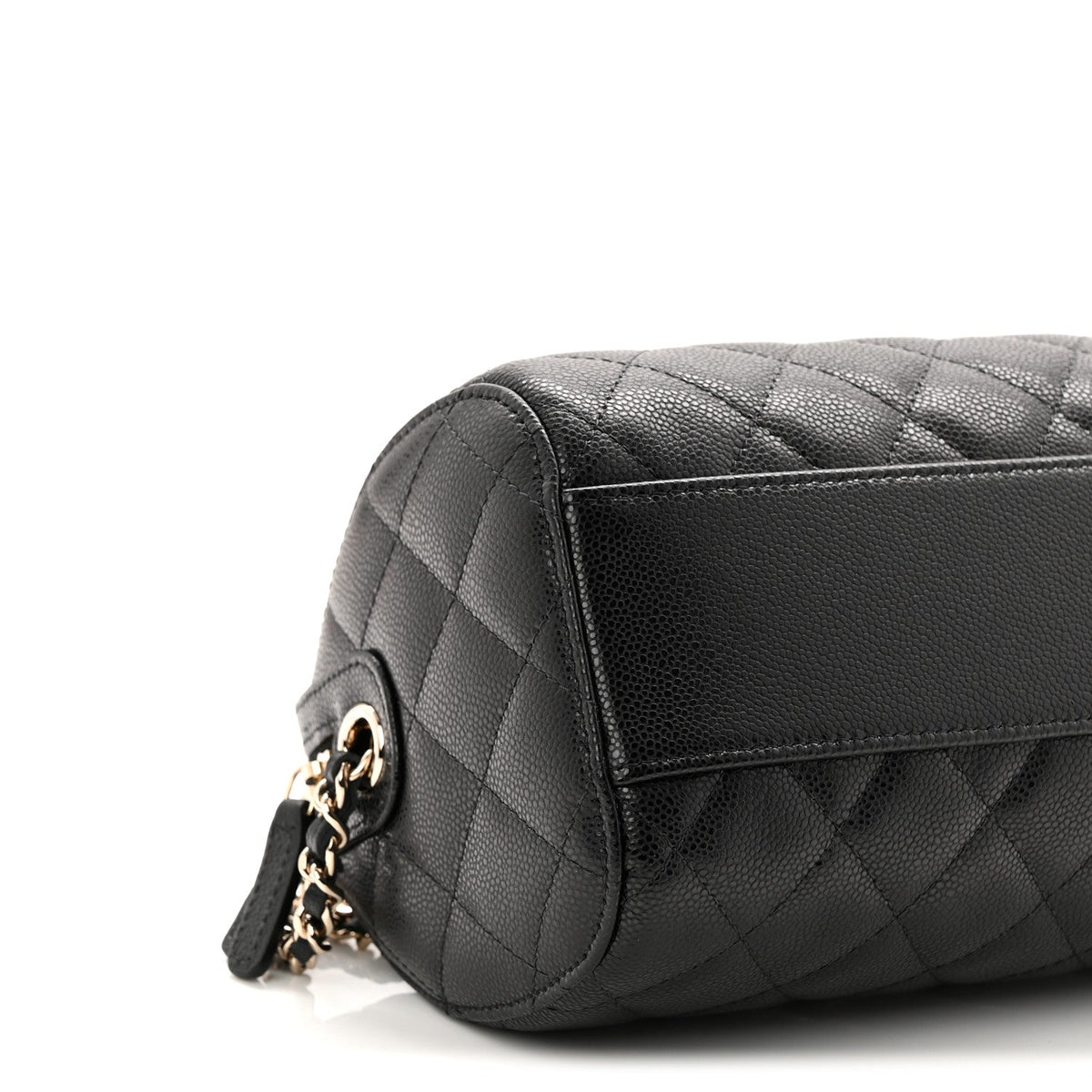 Caviar Quilted Barrel Clutch With Chain Black